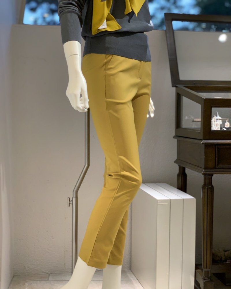 フロントダーツ細ストレッチパンツ(限定色:マスタード)