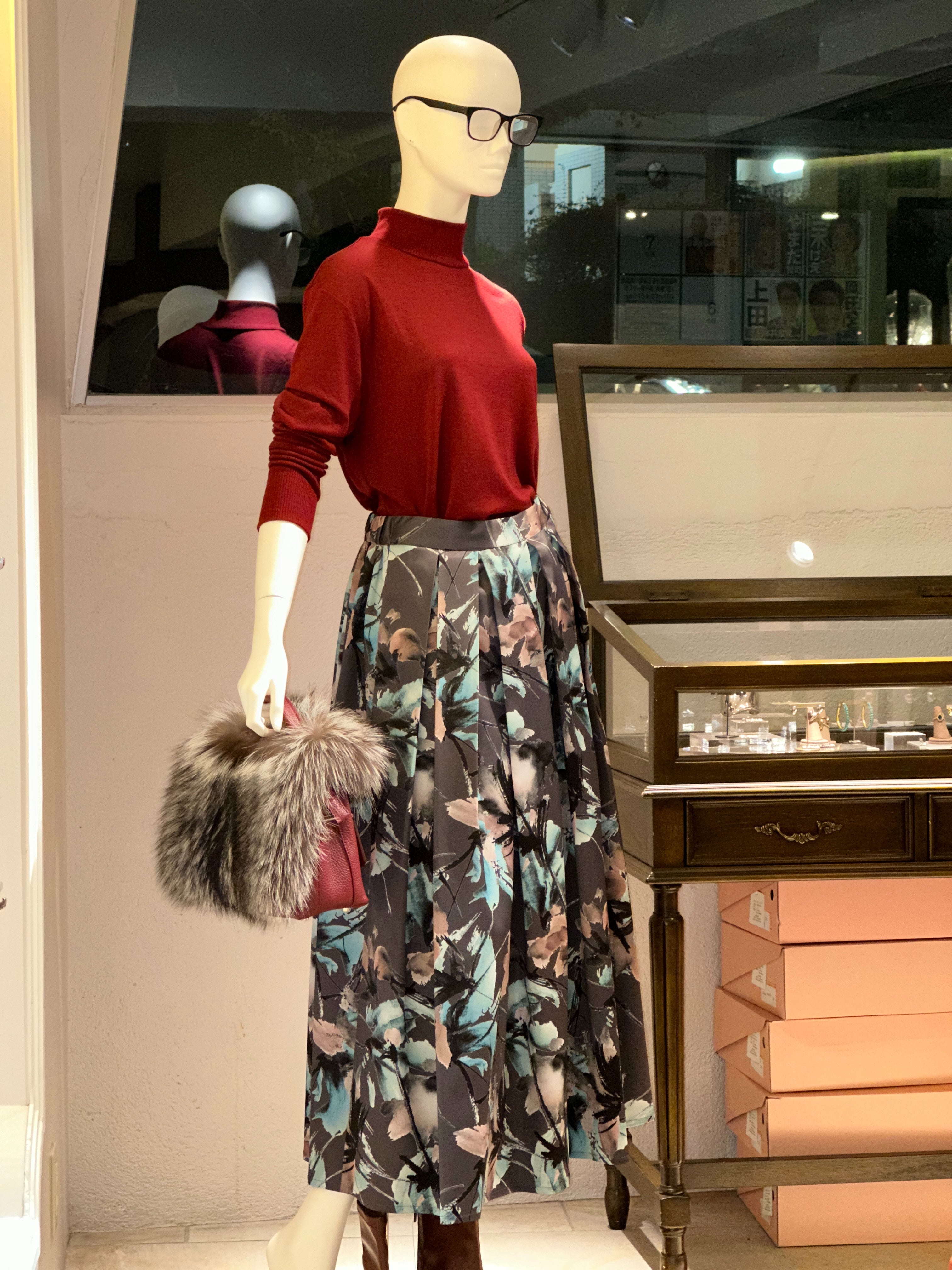 【コーデセット】ニットカットリブハイネック×ボックスフレアスカート