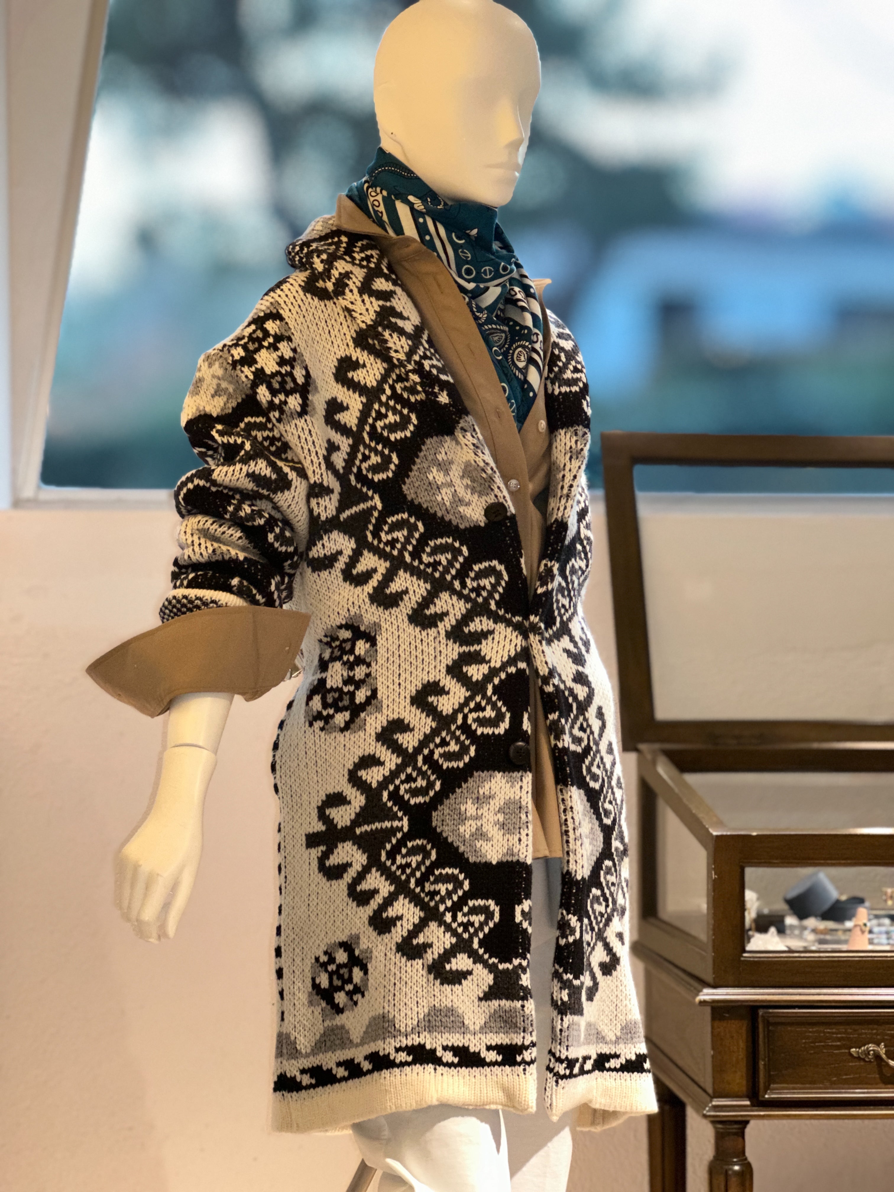 【コーデセット】カシミアシルクストール×オルテガコート×カーゴクロップドパンツ×プレーンシャツ