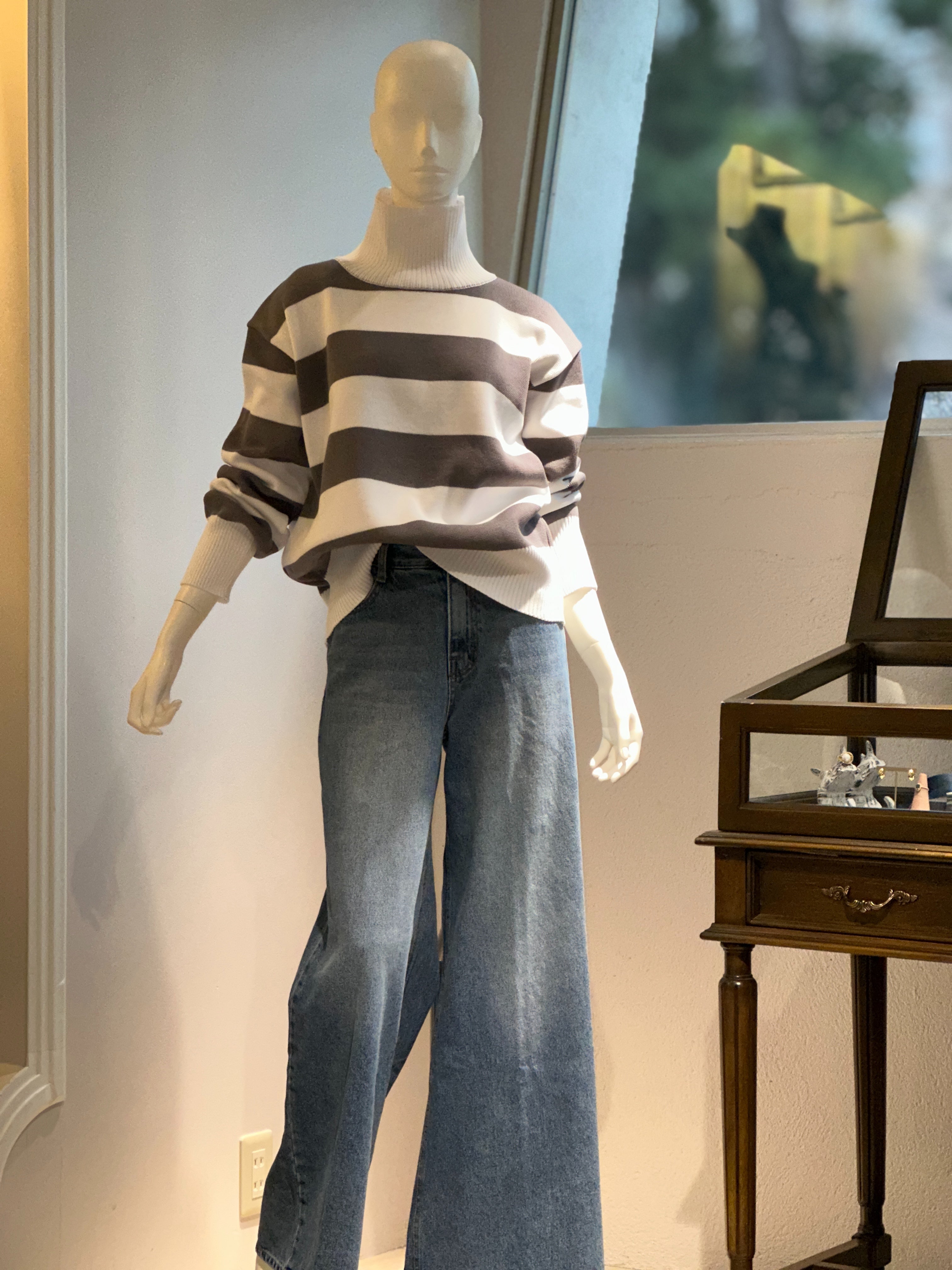 ハイネックザックリニット(ホワイト×グレー)