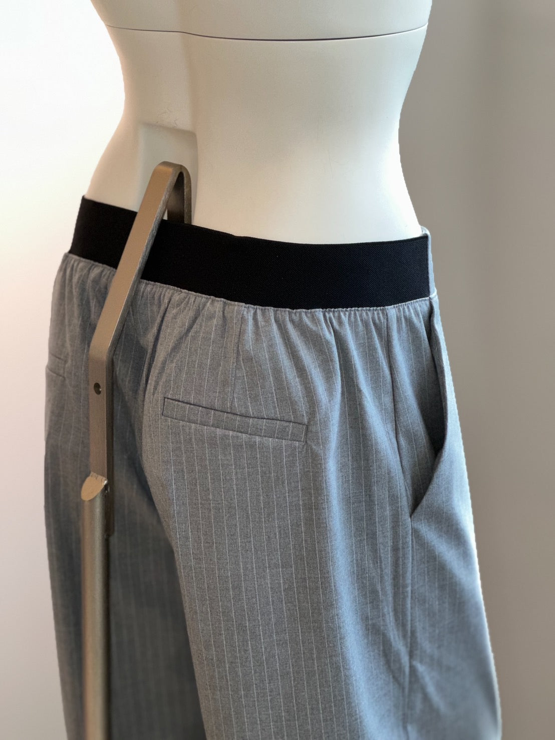ストライプセットアップパンツ(グレー)