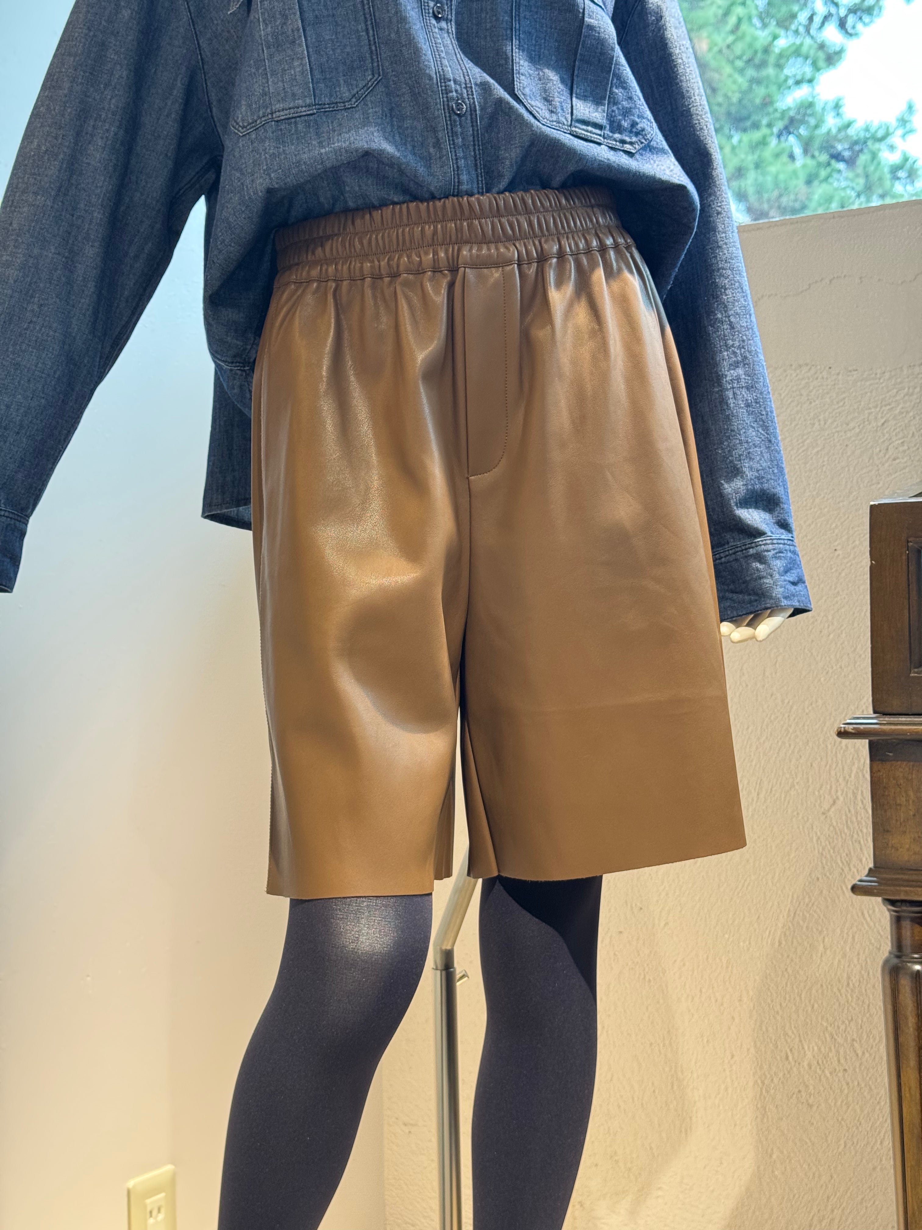 フェイクレザーショートパンツ(ブラウン)