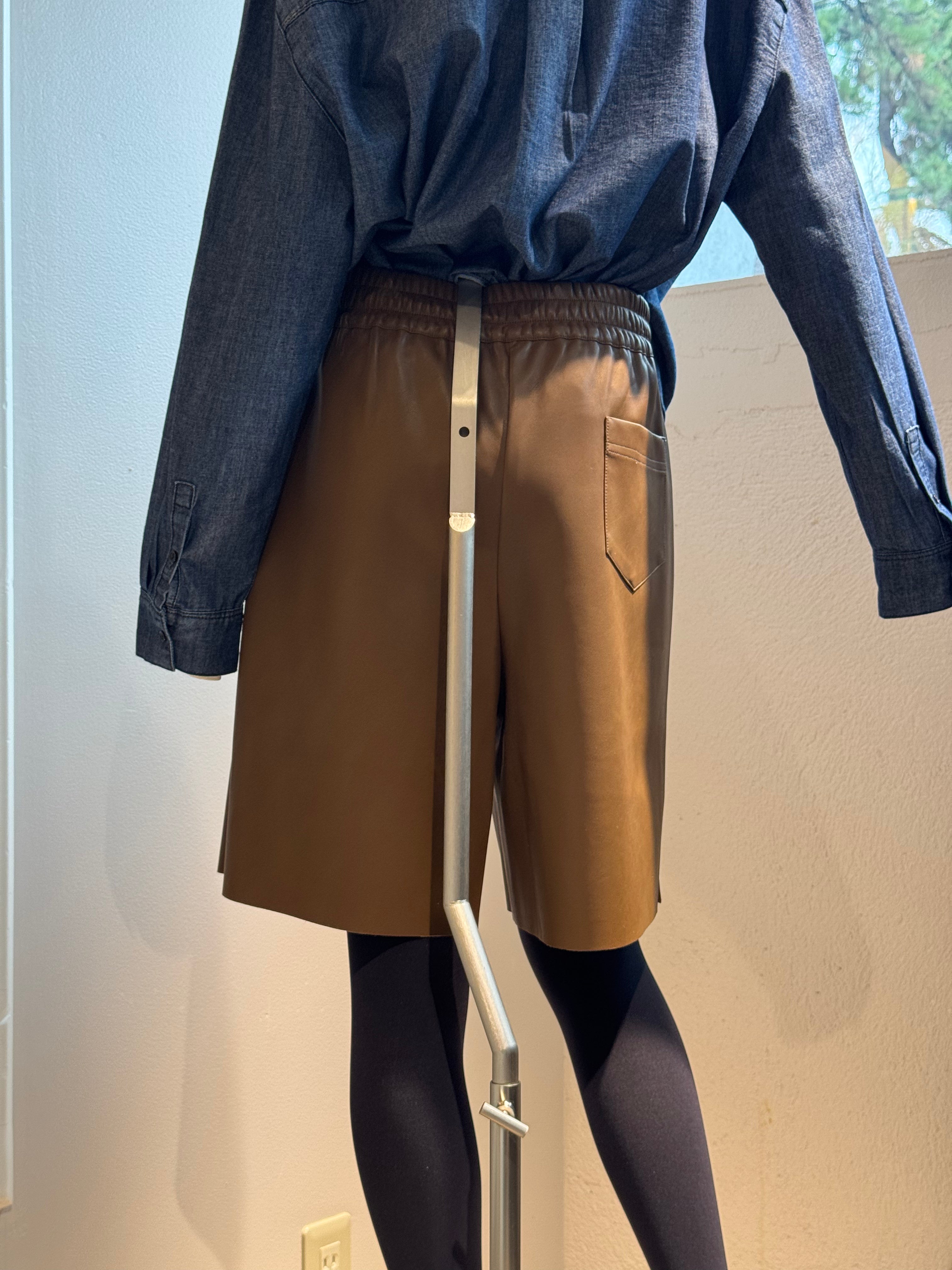 フェイクレザーショートパンツ(ブラウン)