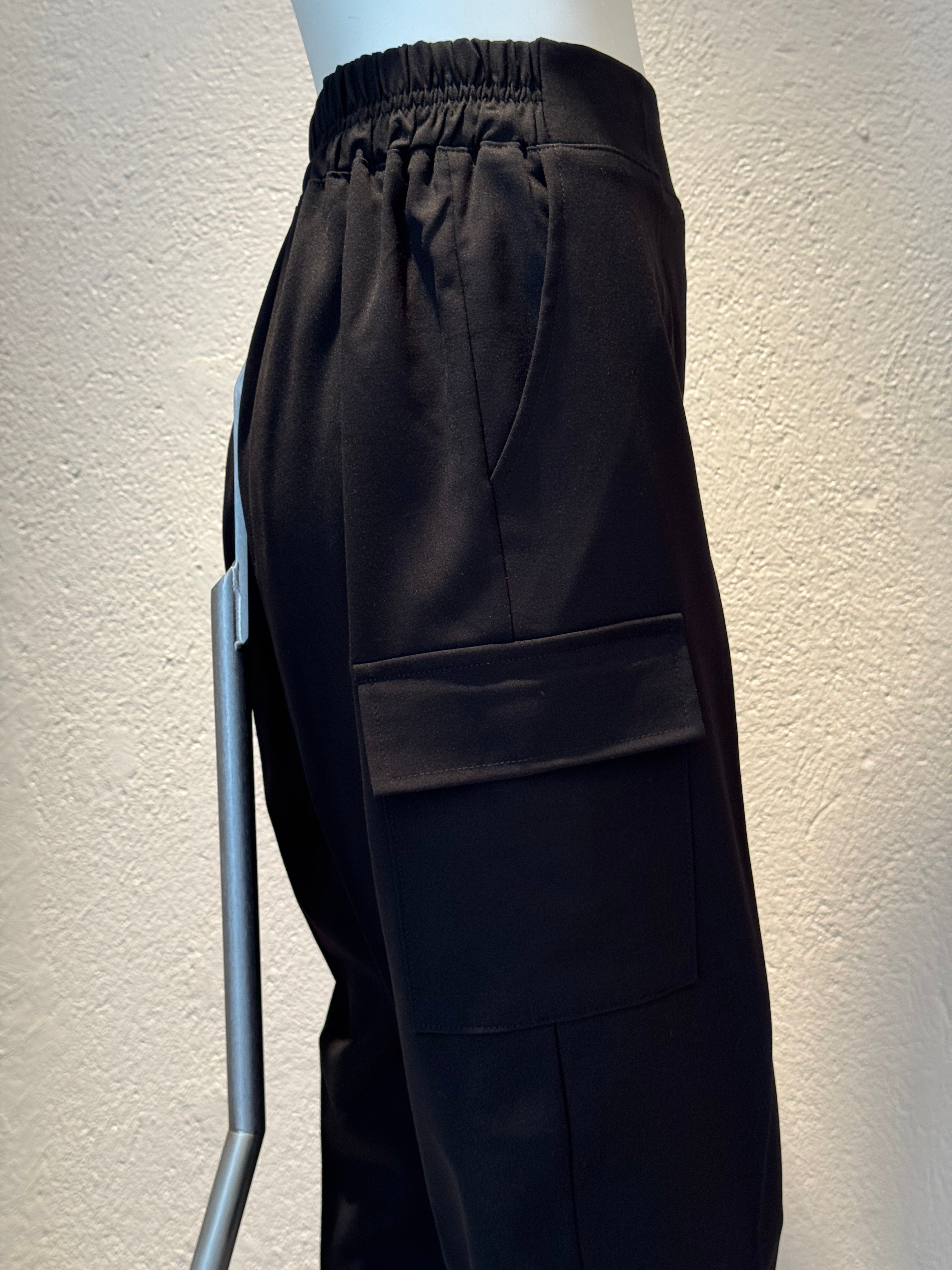 クロップドカーゴパンツ(ブラック)
