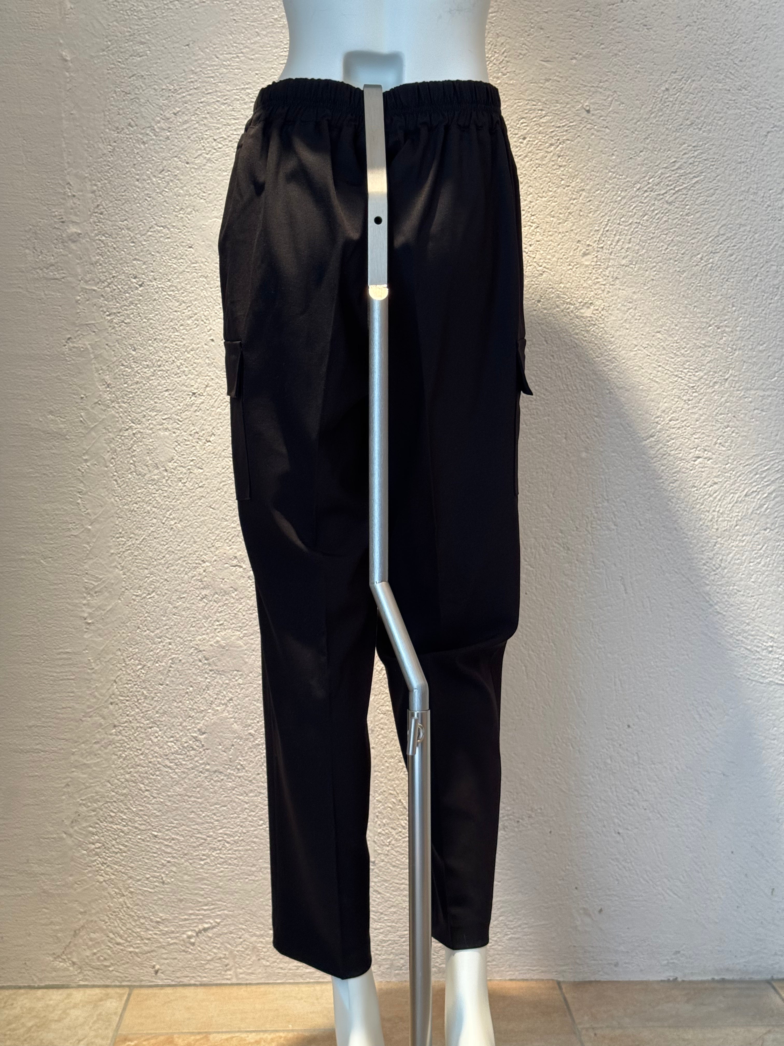 クロップドカーゴパンツ(ブラック)