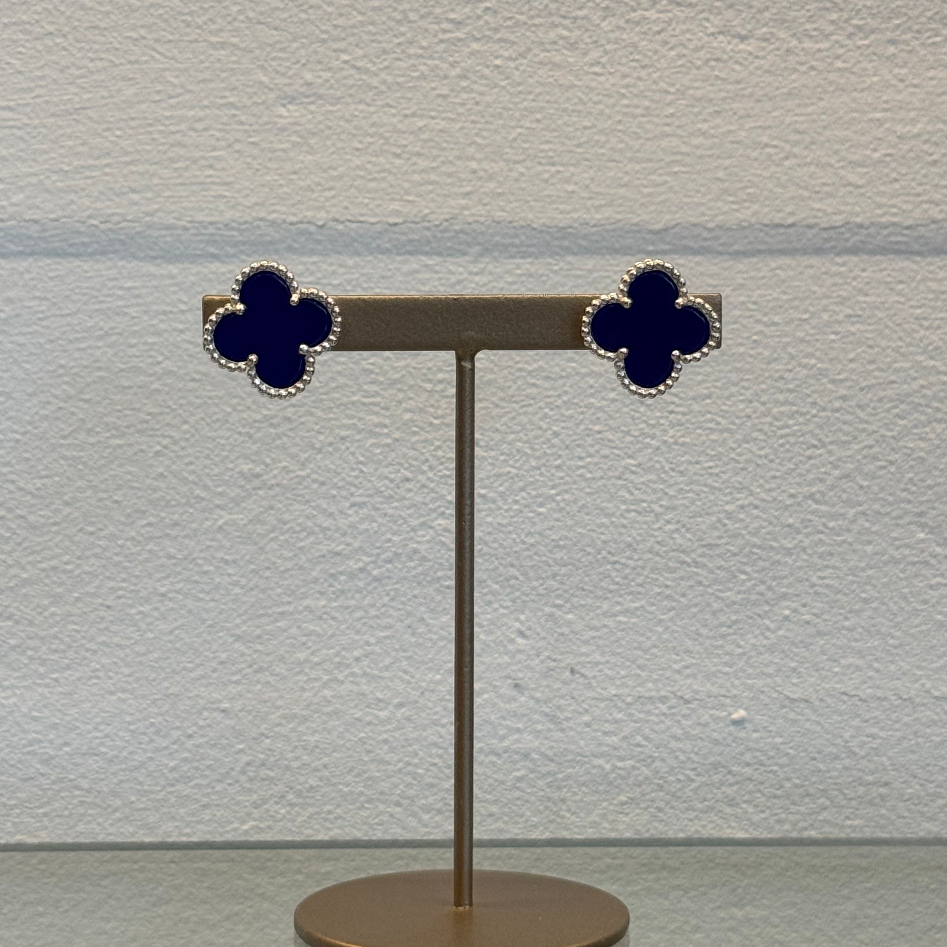 クローバーピアス(ラピスラズリ)