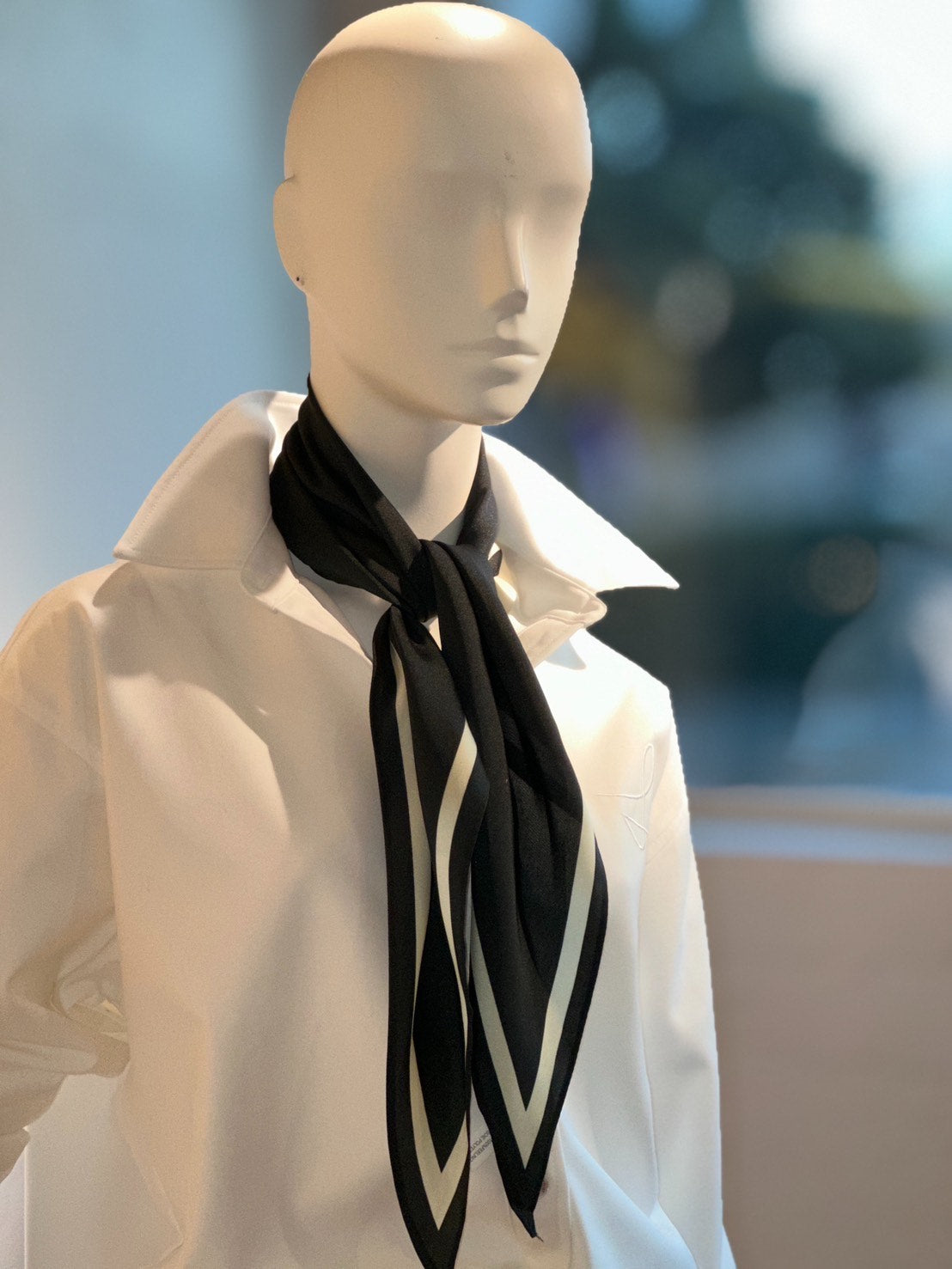 スタイリストロゴスカーフ