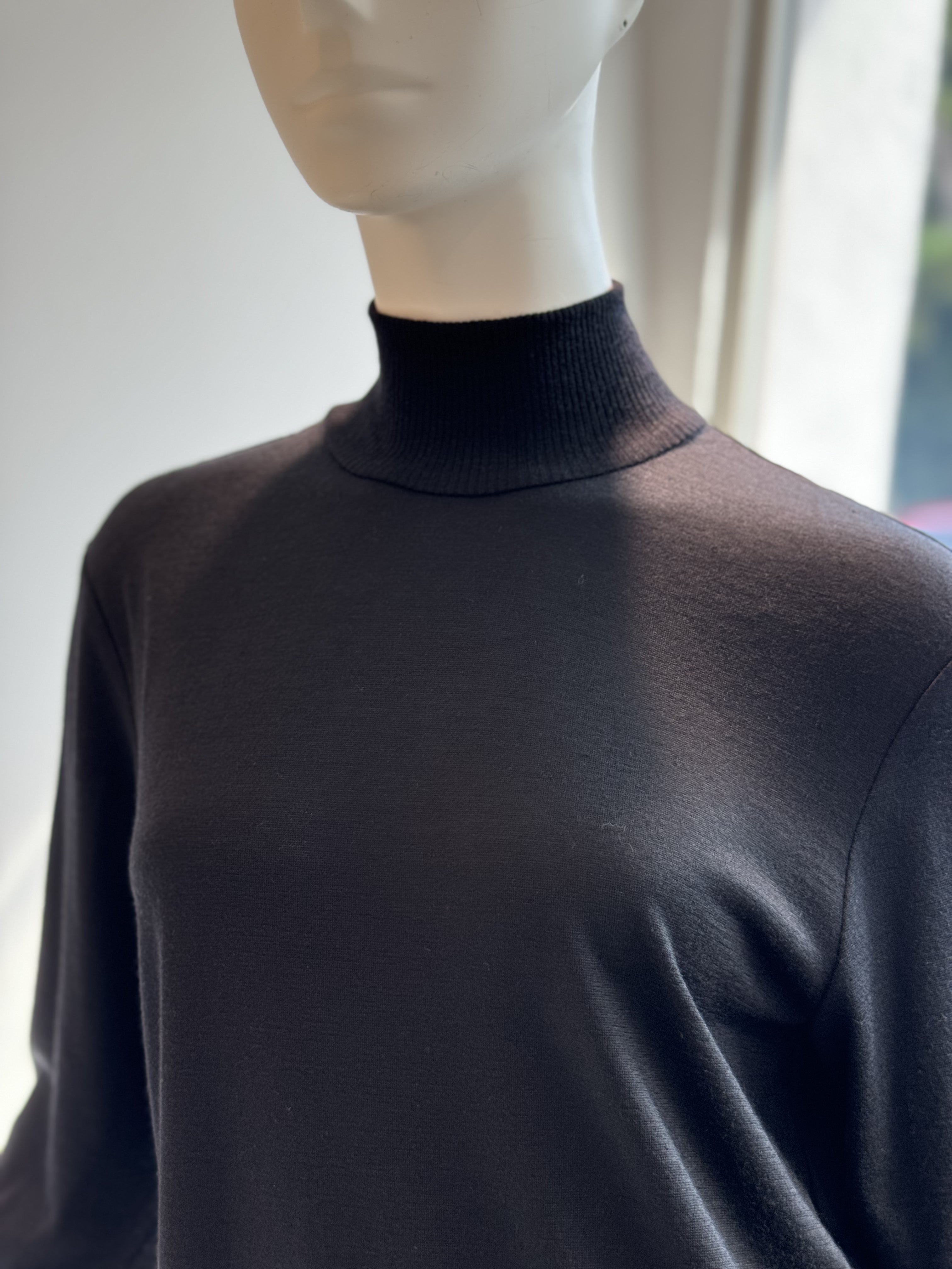 ニットカットリヴハイネック (ブラック)