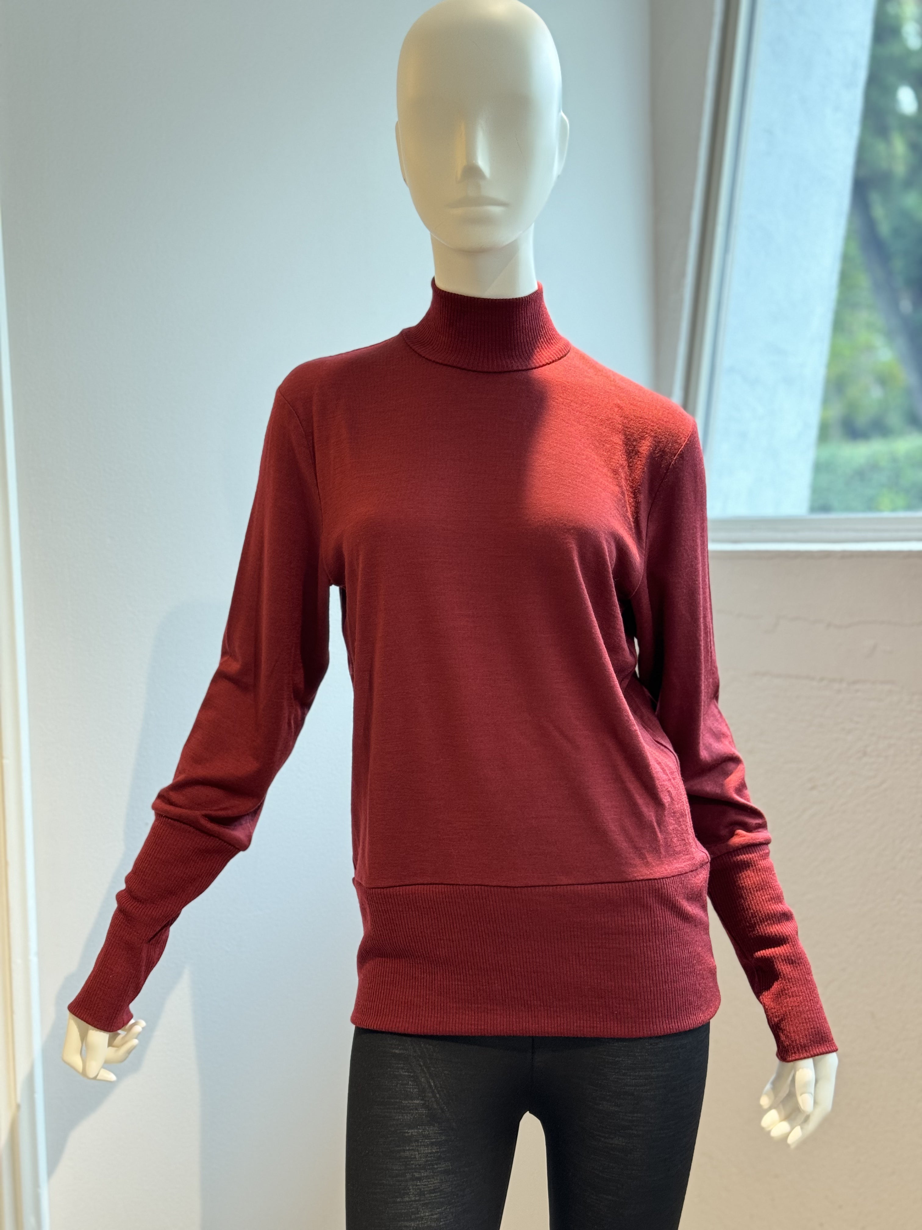 ニットカットリヴハイネック(ボルドー)