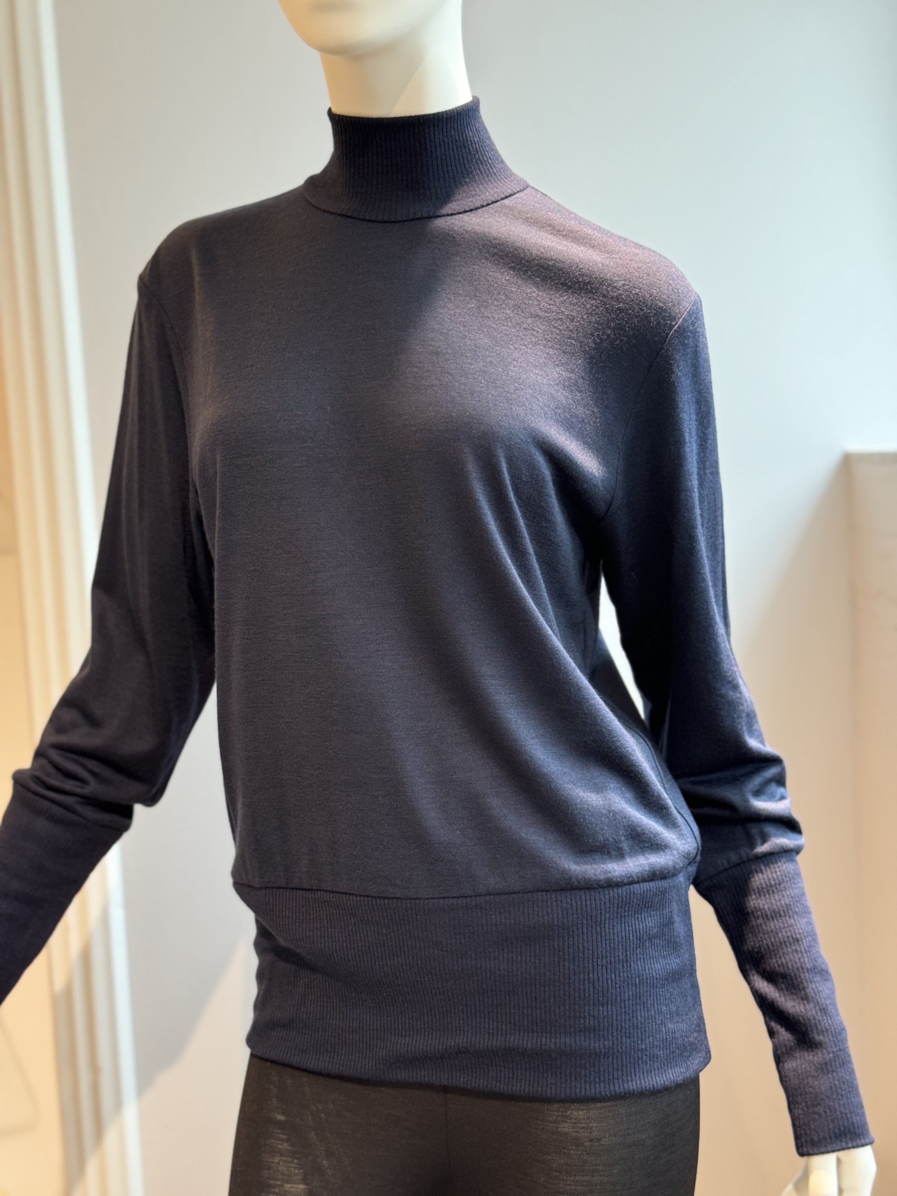 ニットカットリヴハイネック (ネイビー)