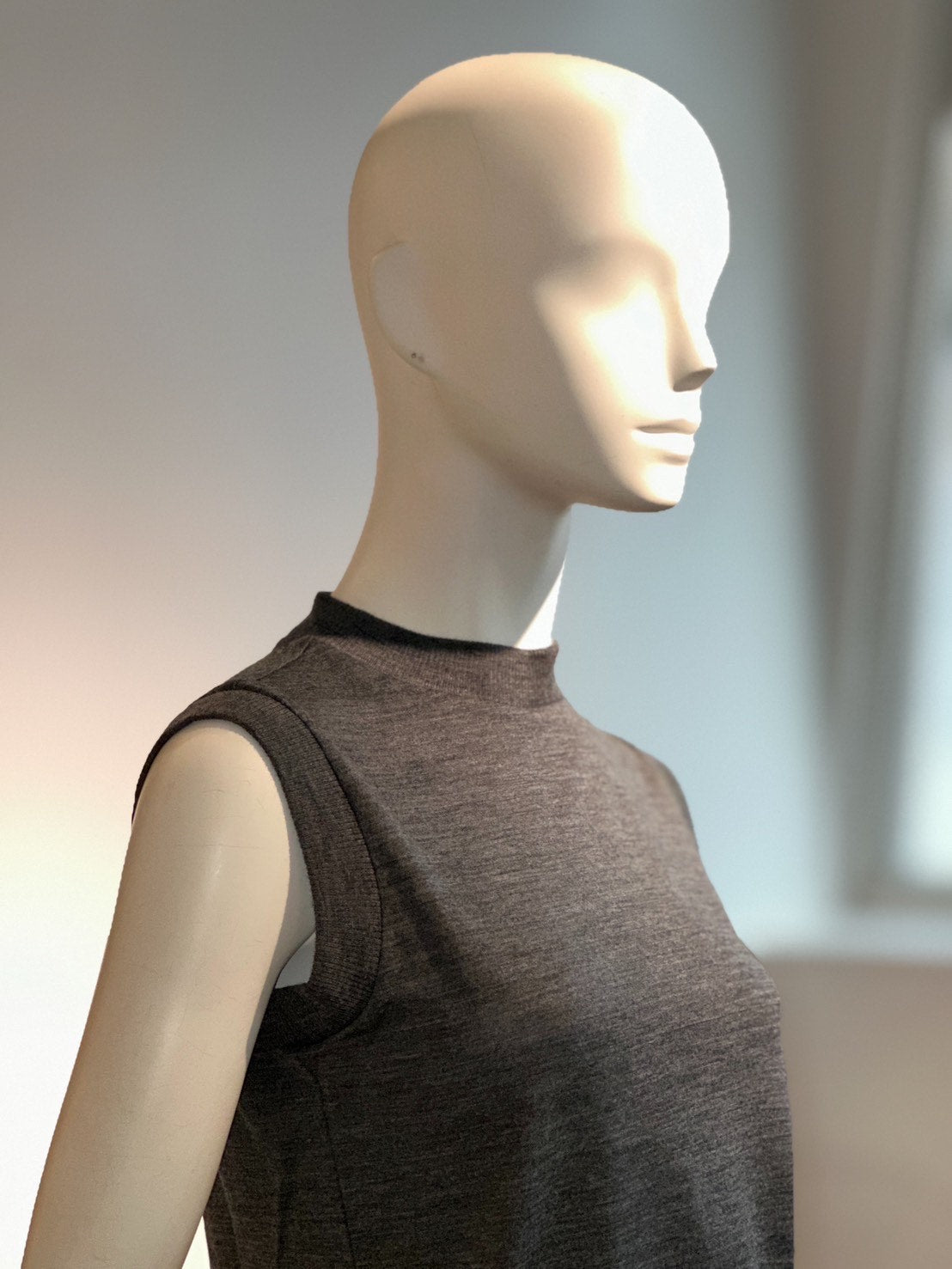 ニットカットノースリーブ