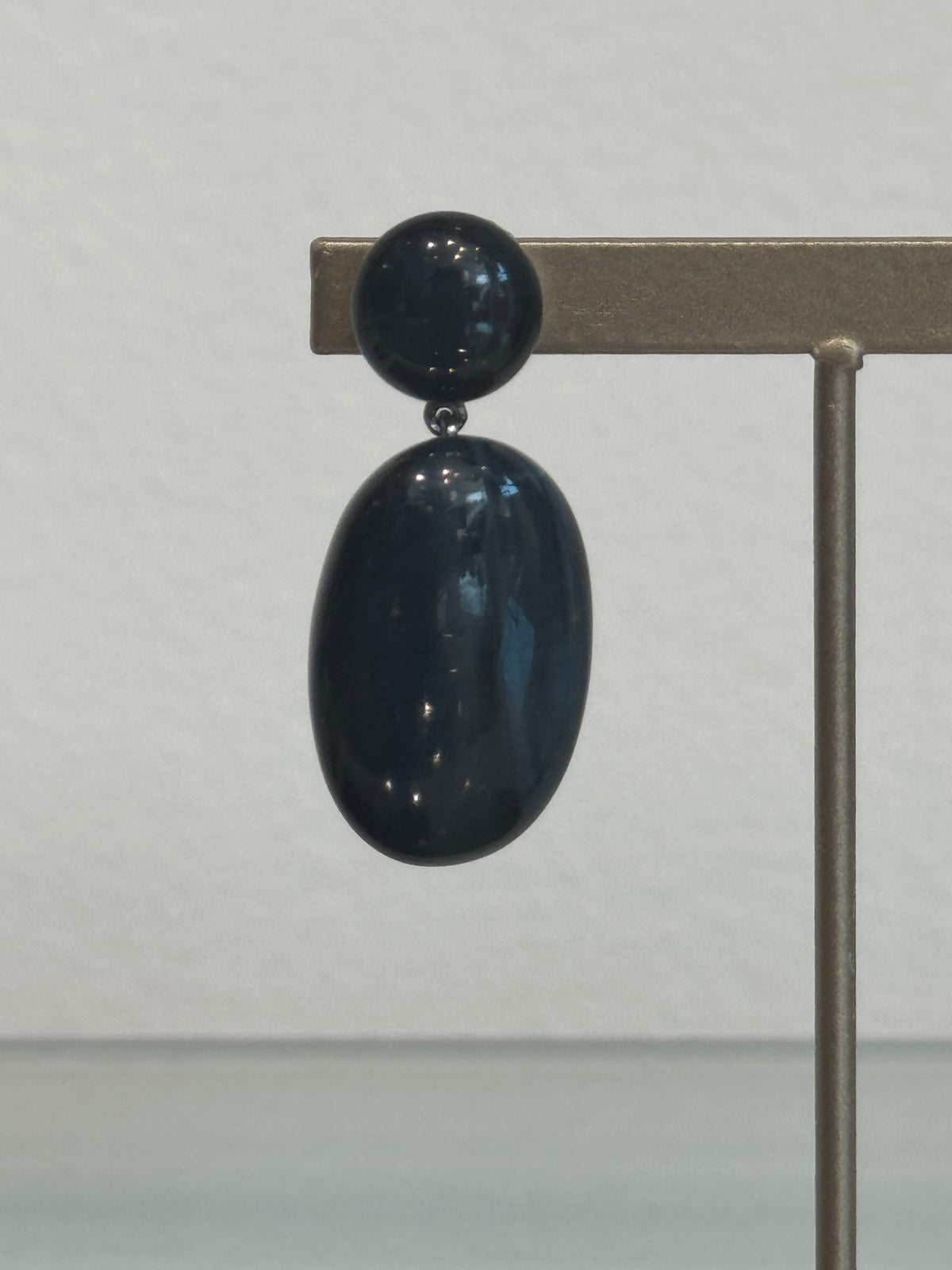 スペインダブルオーバルピアス(ブラック)