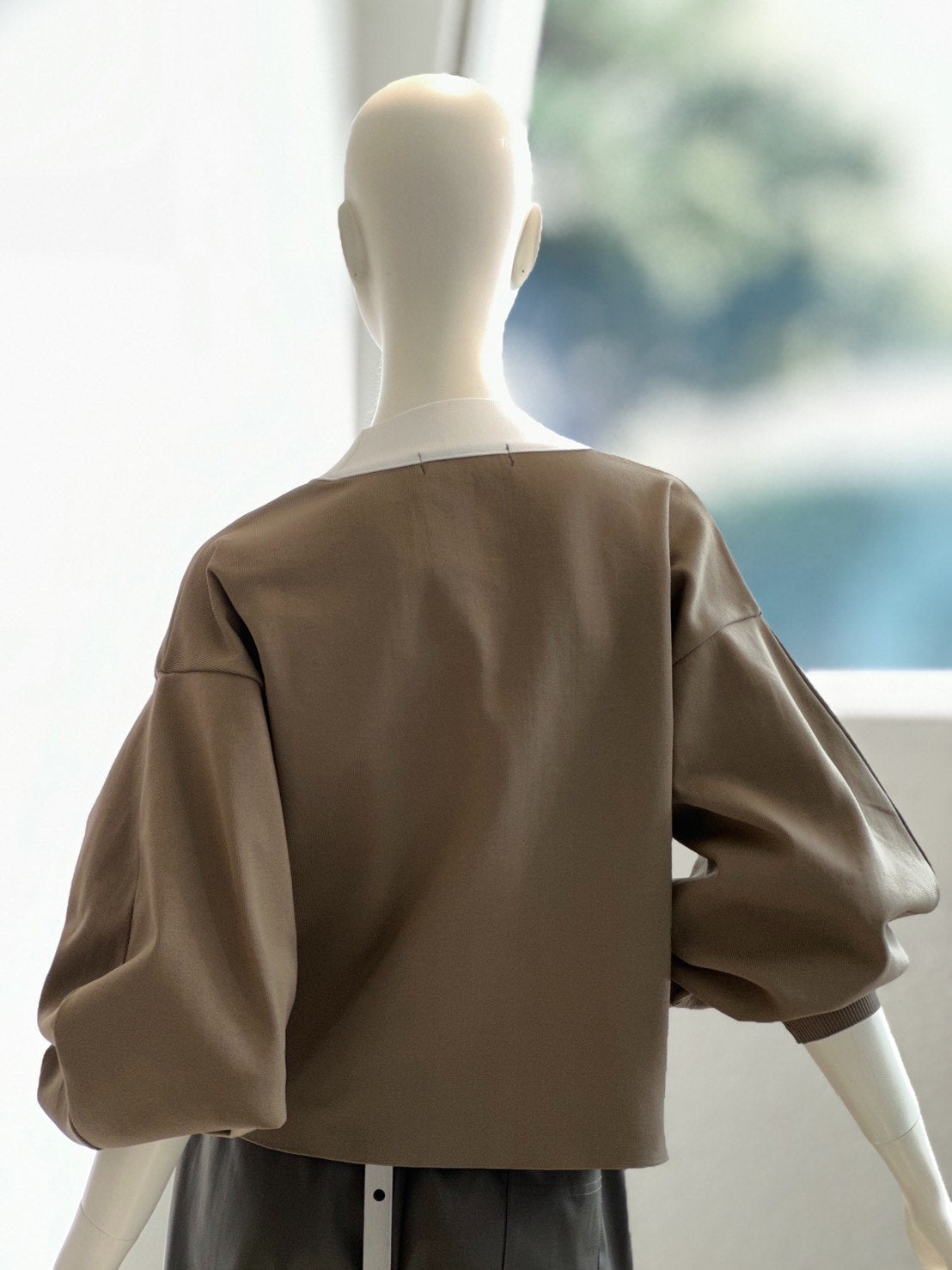 フィットテックショートVネックカーディガン