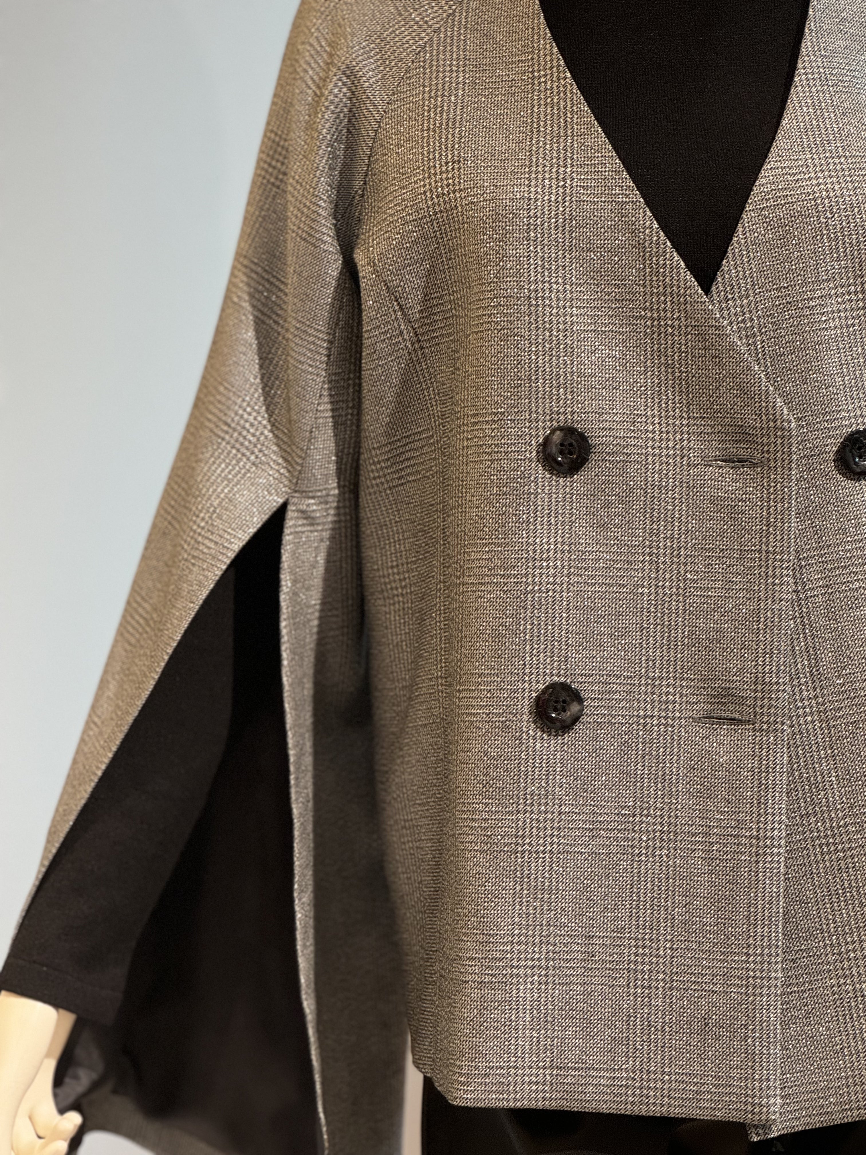 ラメ袖スリットジャケット(ホワイトシルバー)