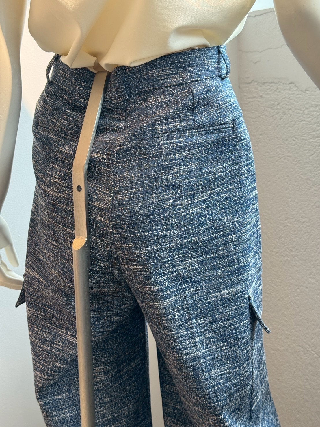 スラブツイード ワイドカーゴパンツ(INDIGO)
