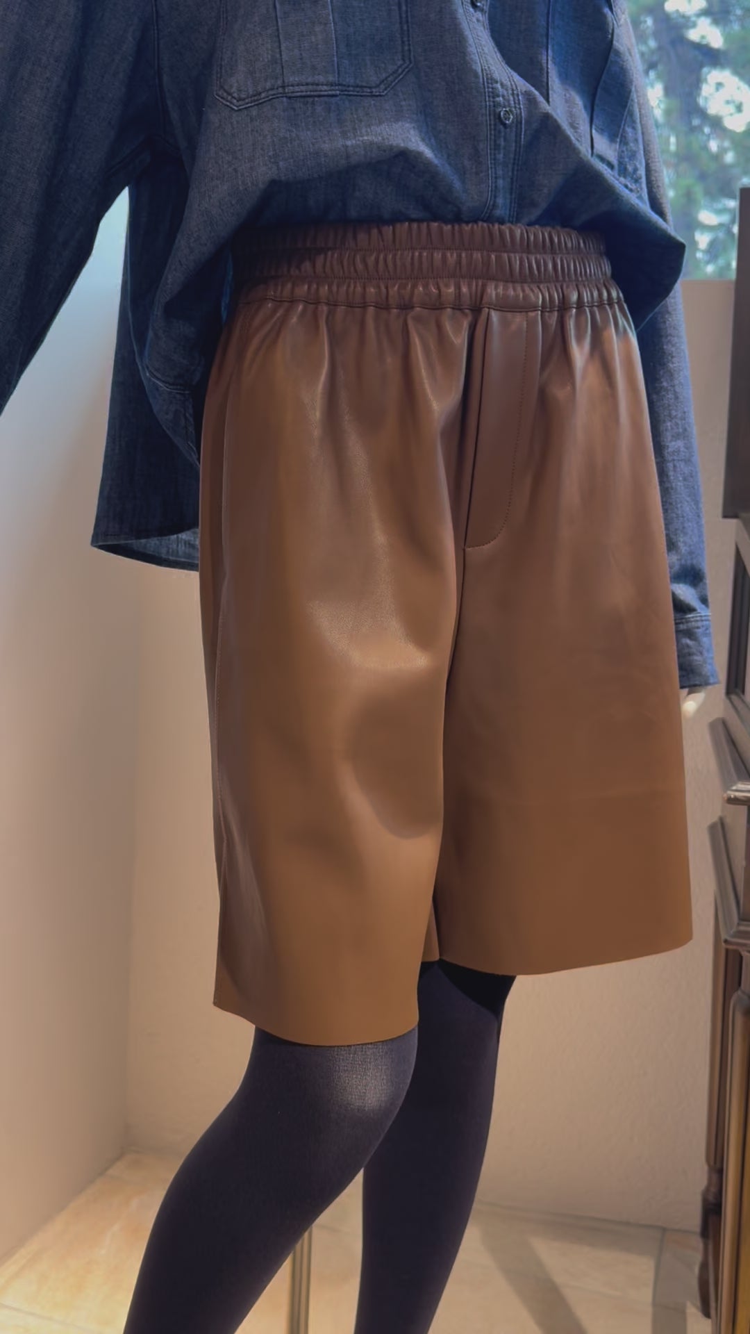 フェイクレザーショートパンツ(ブラウン)