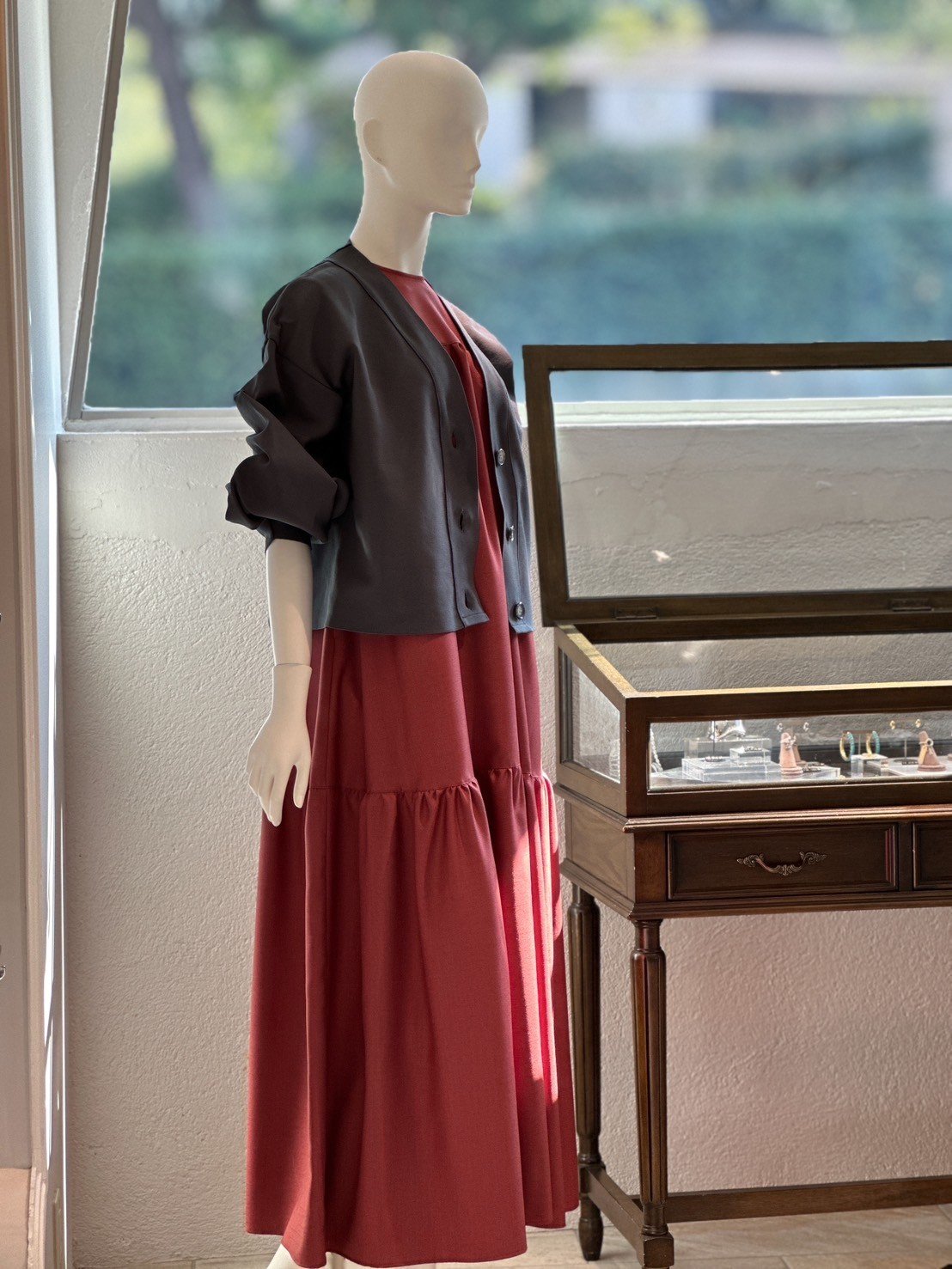 【コーデセット】ティアードワンピース×ショートカーディガン