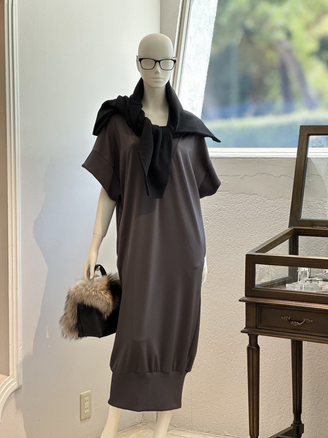 【コーデセット】リヴゴムVワンピース×ショートカーディガン