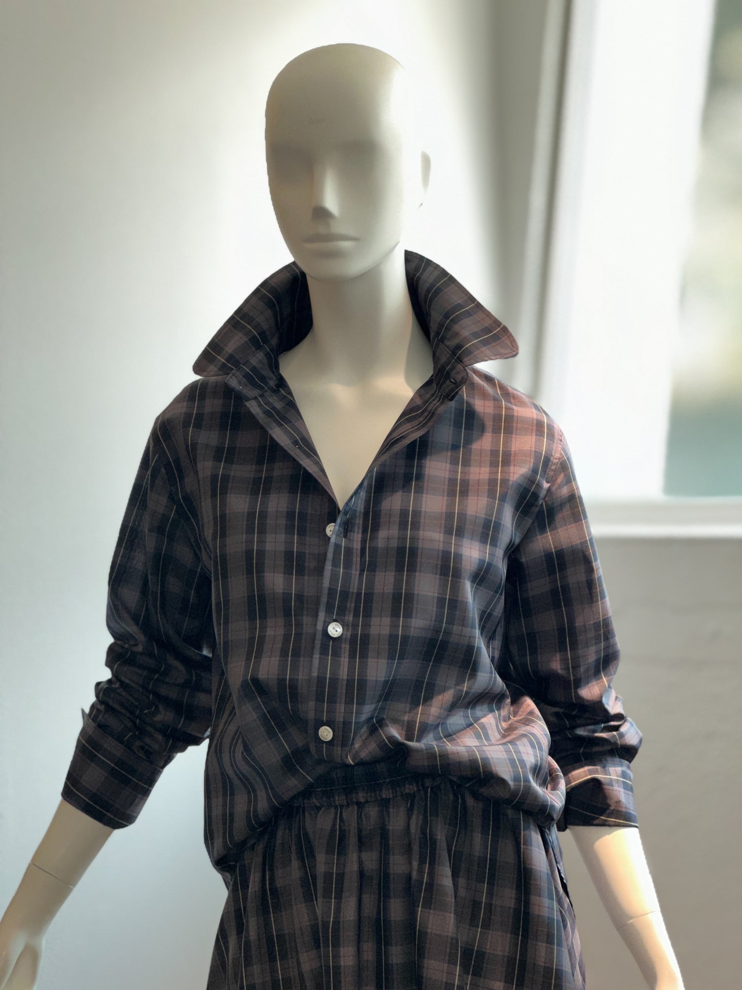 【コーデセット】ラウンドカラーシャツ(グレー×ネイビー)×チェックティアードスカート(グレー×ネイビー)