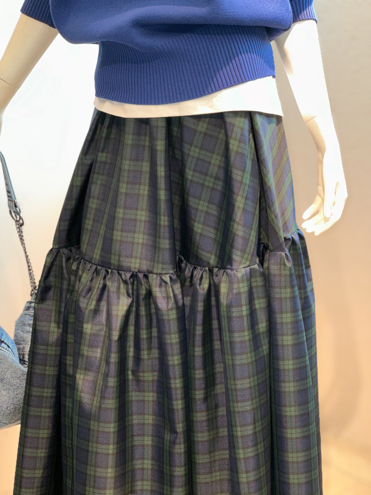 【コーデセット】ハイネックザックリニット(ロイヤルブルー)×サイドスナップカットソー×チェックティアードスカート(グリーン×ネイビー)