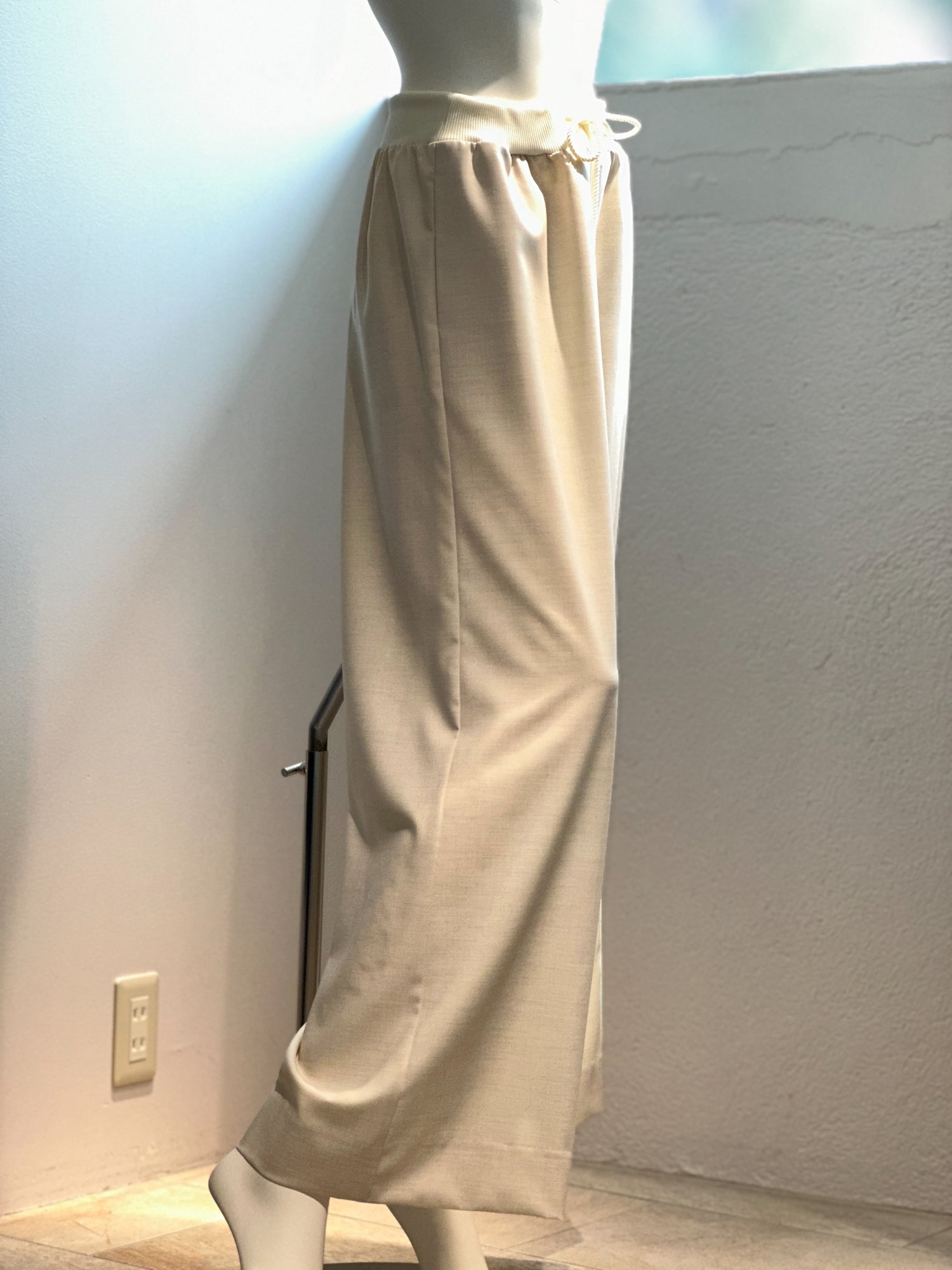 ポリレーヨンワイドパンツ(クリーム)