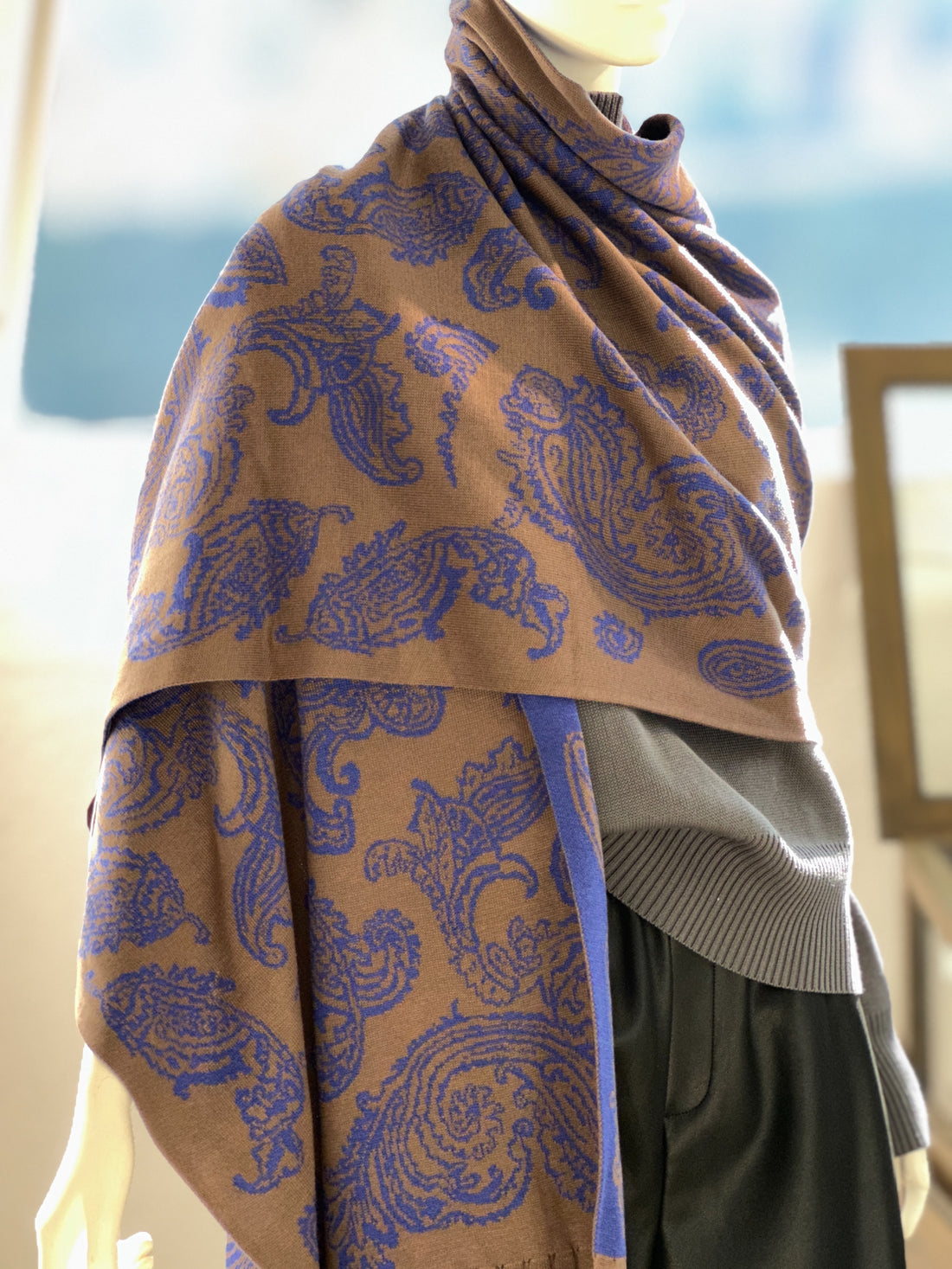 ペイズリーロングストール（ブラウン×ブルー）