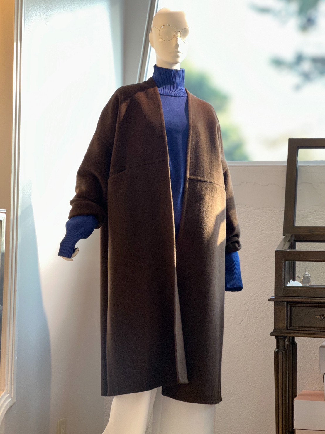 ノーカラーウールカシミヤコート(ダークブラウン) – stylist-kurakuen