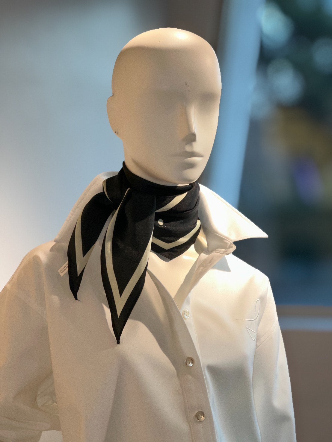 スタイリストロゴスカーフ