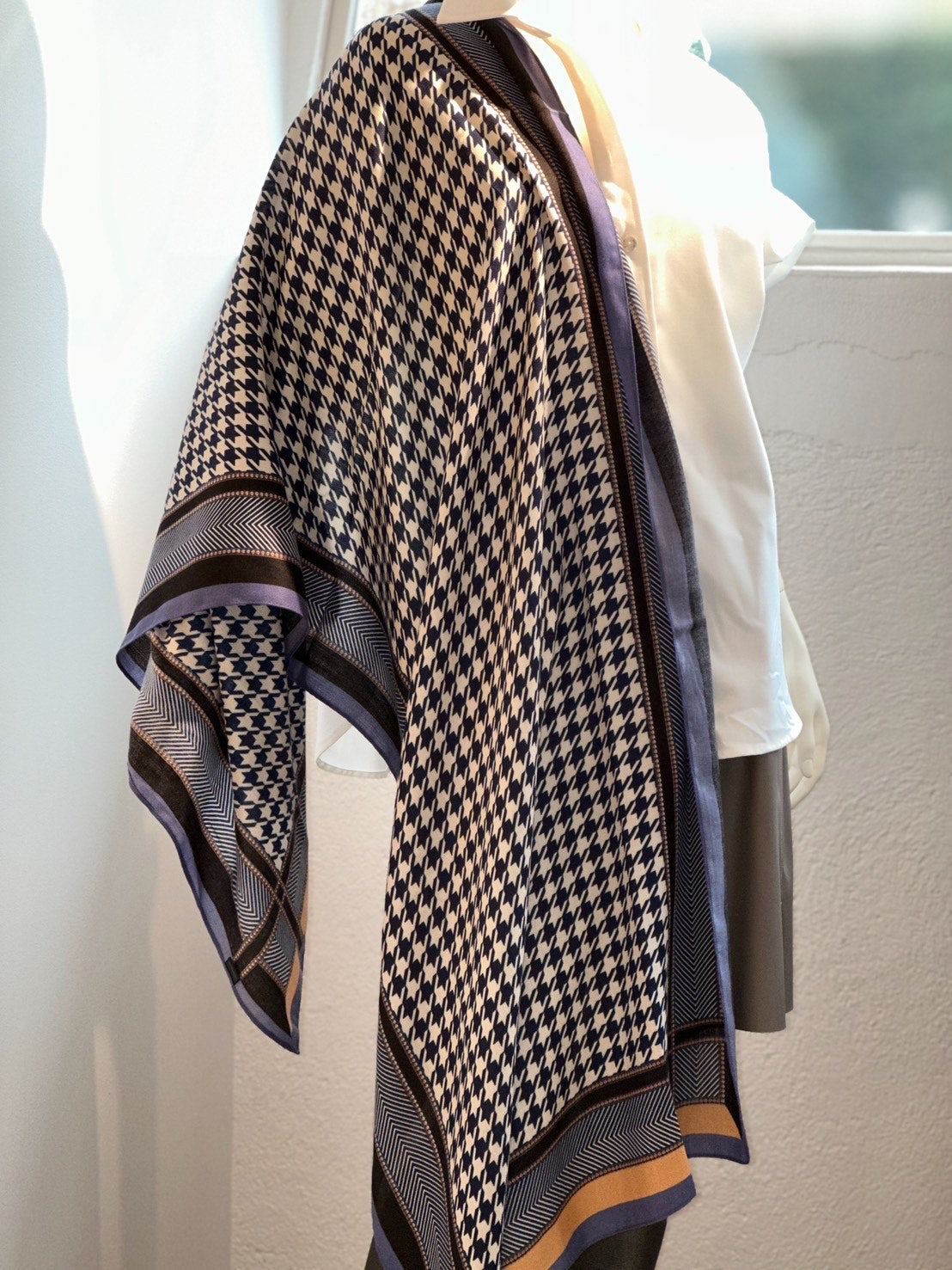 ストール（千鳥） – stylist-kurakuen