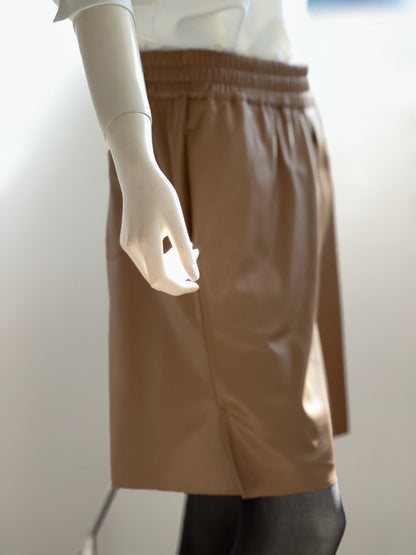 フェイクレザーハーフパンツ