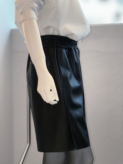 フェイクレザーハーフパンツ