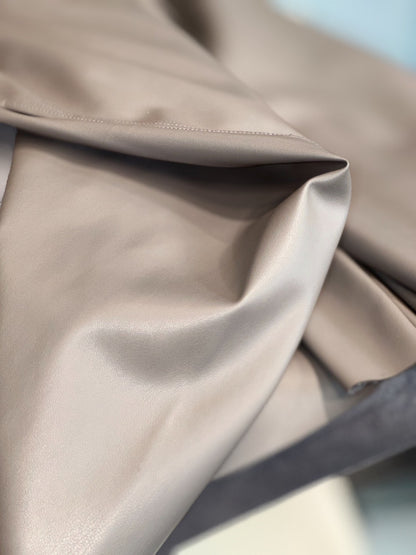 フェイクレザーハーフパンツ