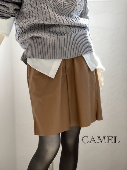 フェイクレザーハーフパンツ