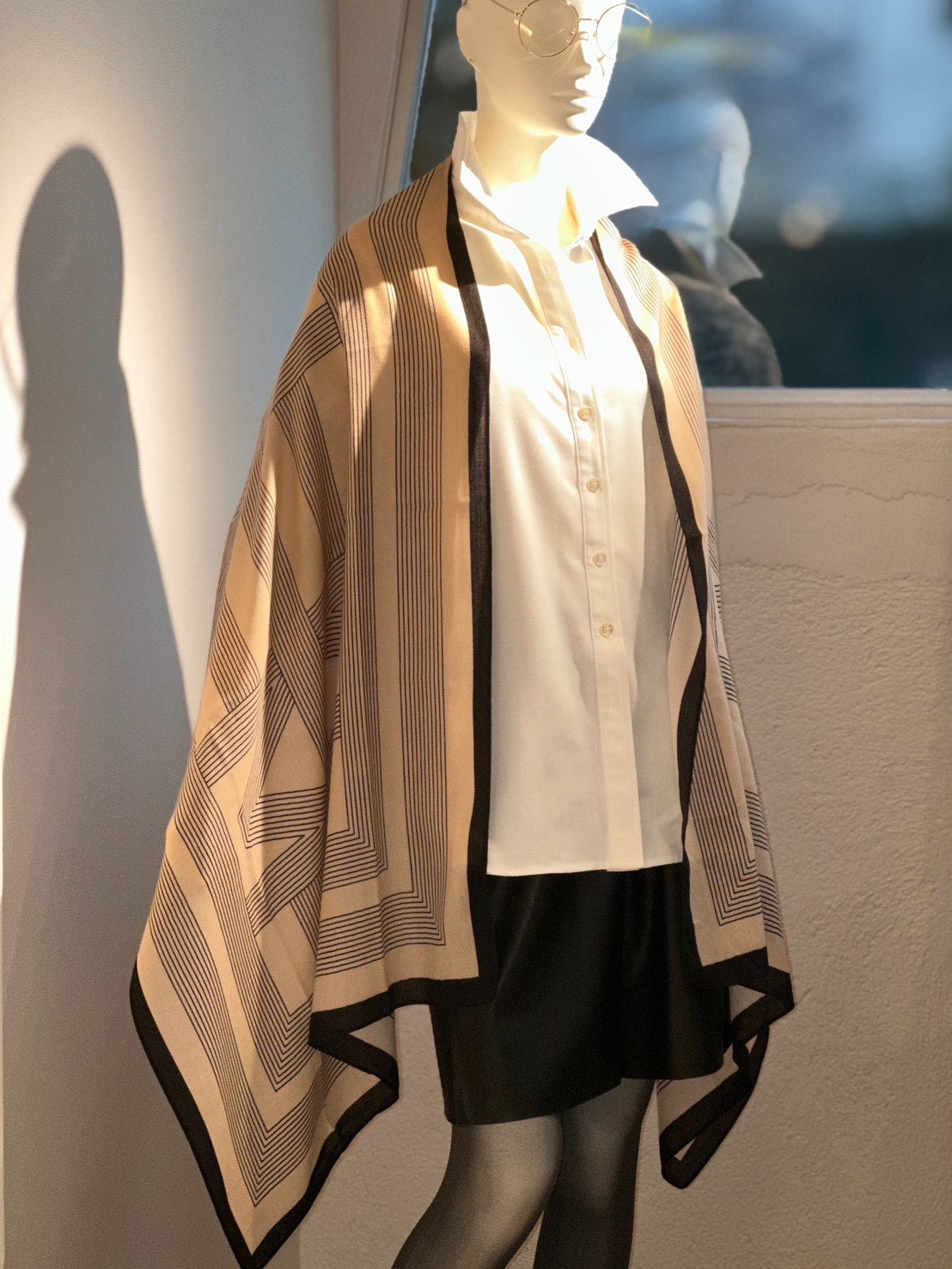 スカーフ（ジオメトリック）