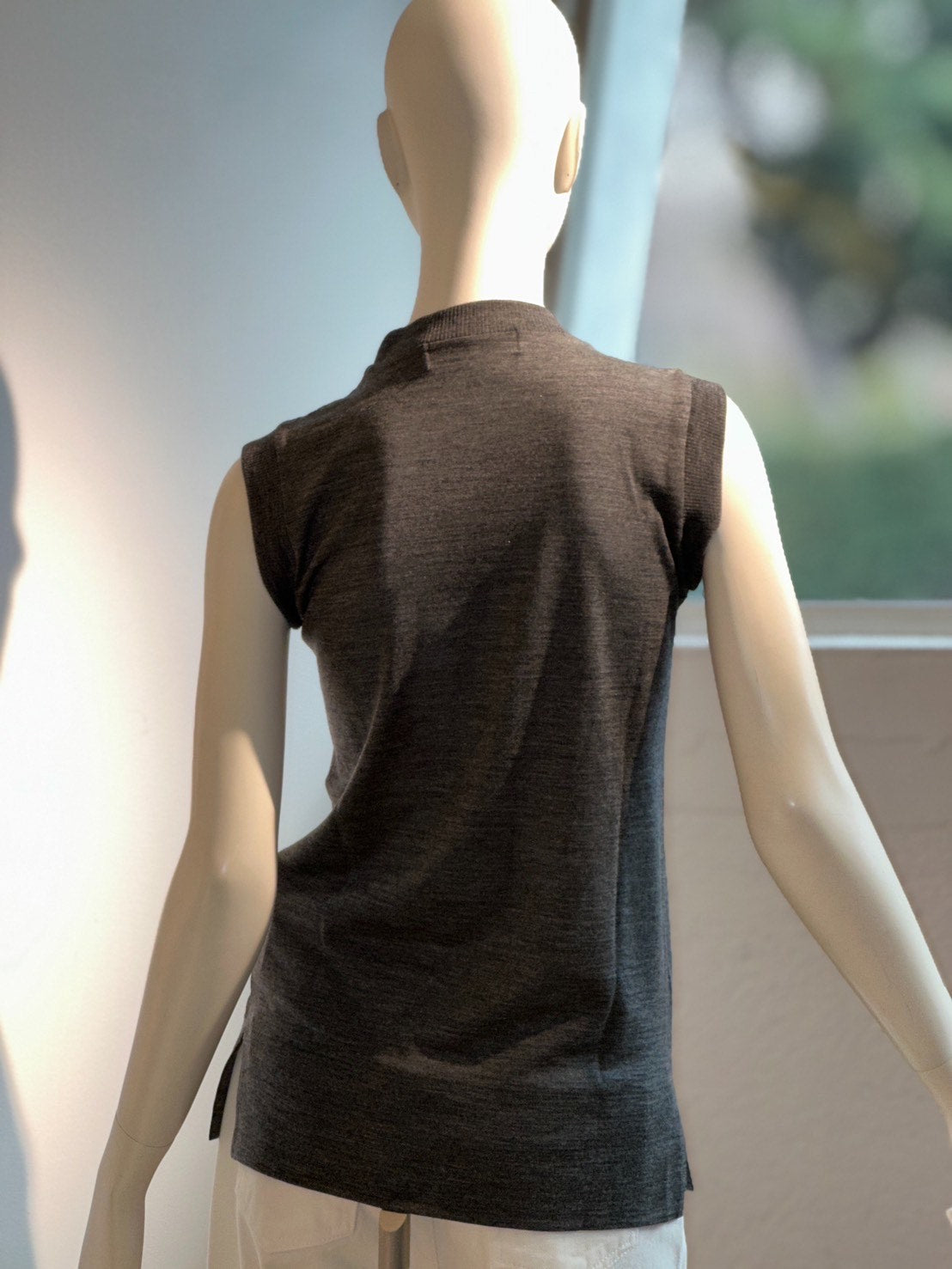 ニットカットノースリーブ