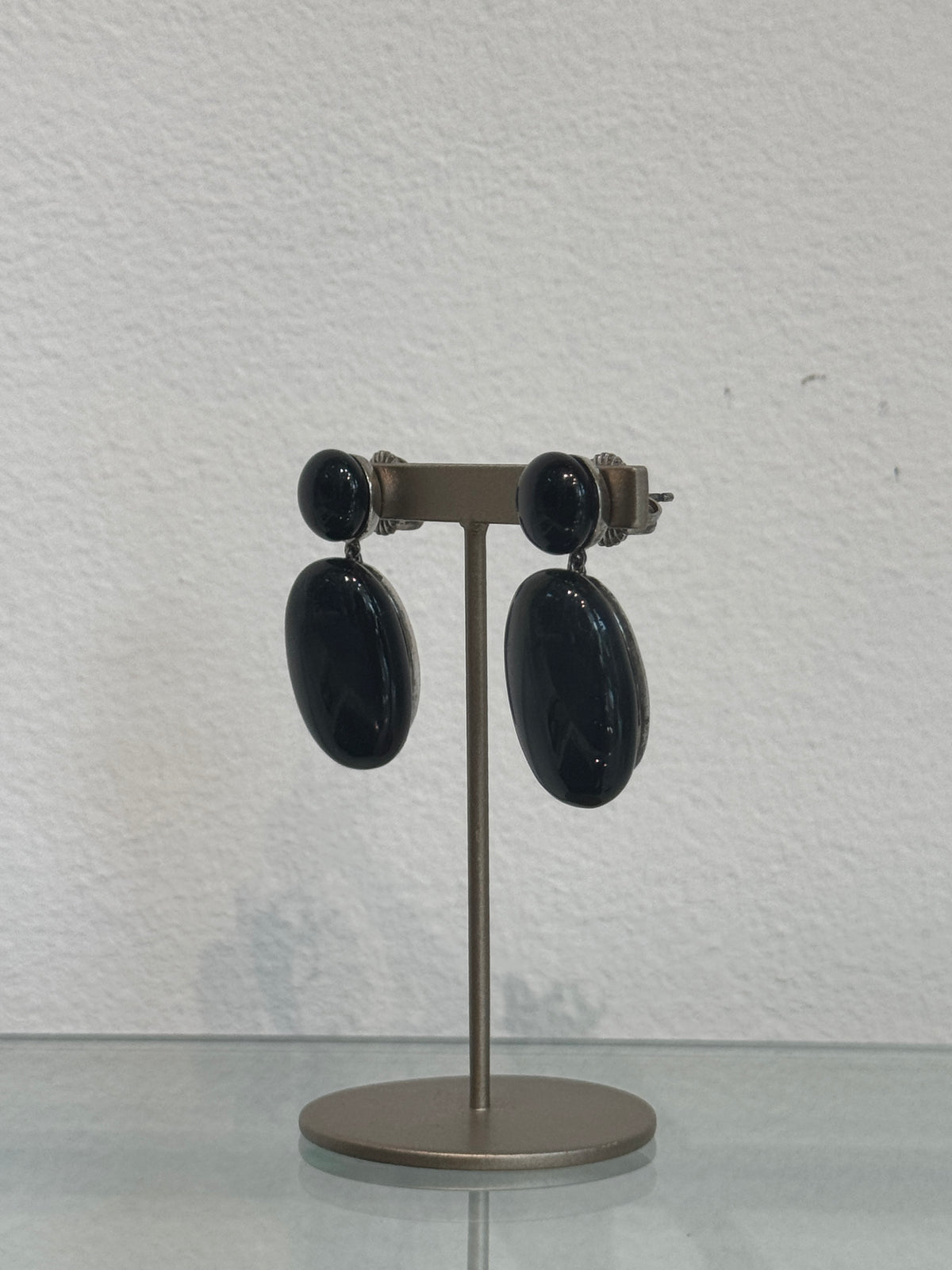 スペインダブルオーバルピアス（ブラック）
