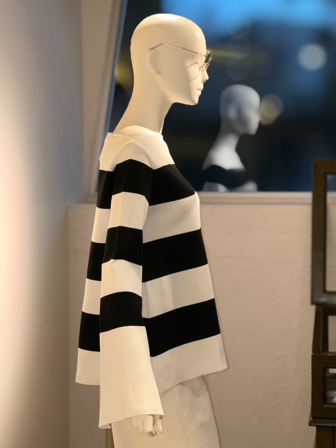 フィットテックボートネックニット（WHITE×BLACK）