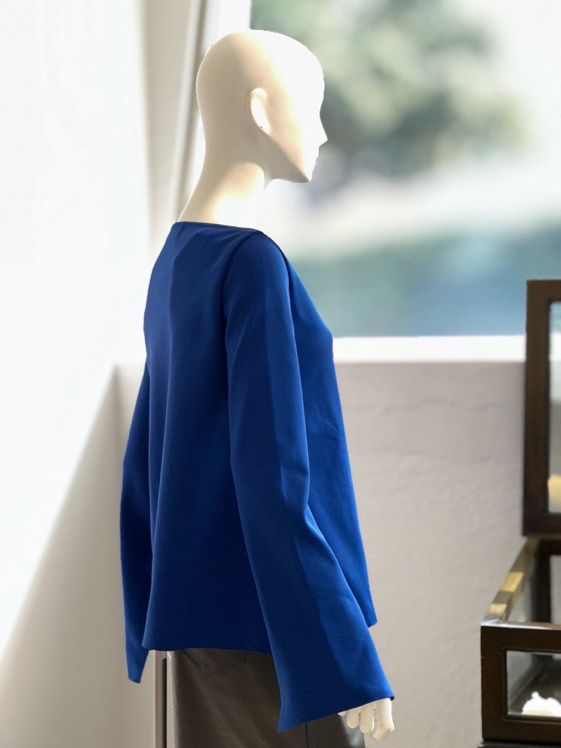 フィットテックボートネックニット（ROYAL BLUE）