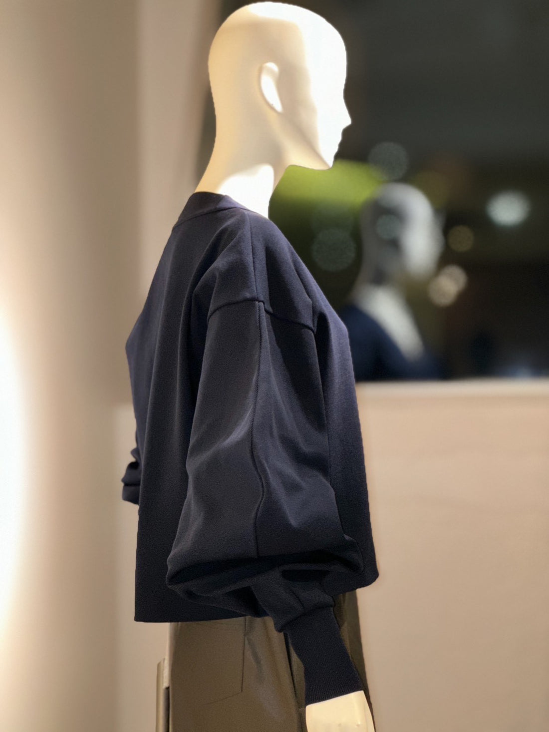 フィットテックショートＶネックカーディガン（NAVY）