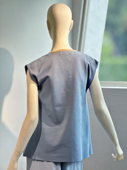 フィットテック Aラインノースリーブ Vネック(BLUEGRAY×BEIGE)