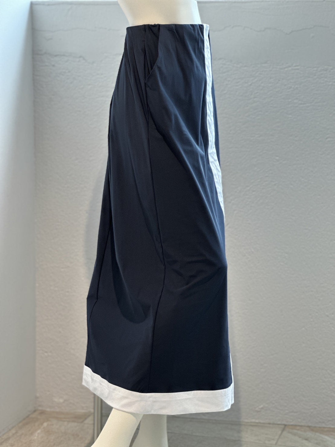 トリミング Ａラインスカート（NAVY×WHITE）